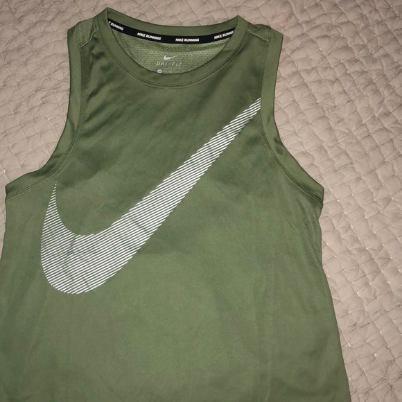 olive green nike tank top